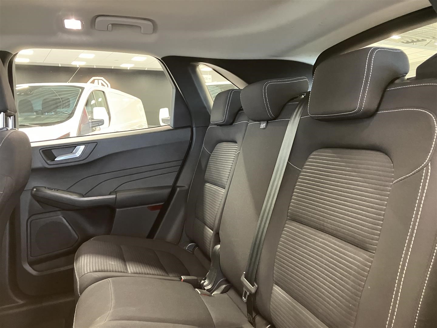 Titanium 2.5 Plug-In Hybrid FWD_6
