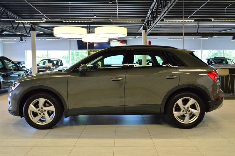 Audi Q3 35 TFSi 150 hk Proline Aut Matrix B-Kamera Välskött_4