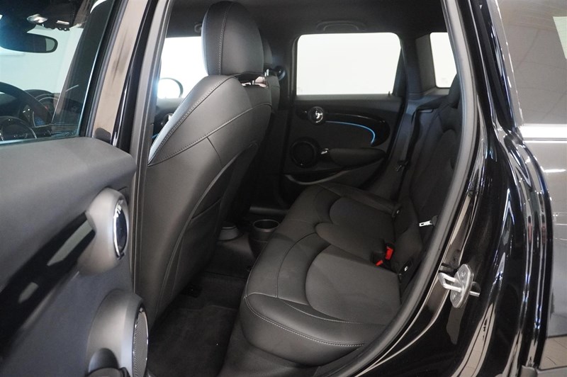 S 5dr Experience Kamera LED Tonade 17”_18