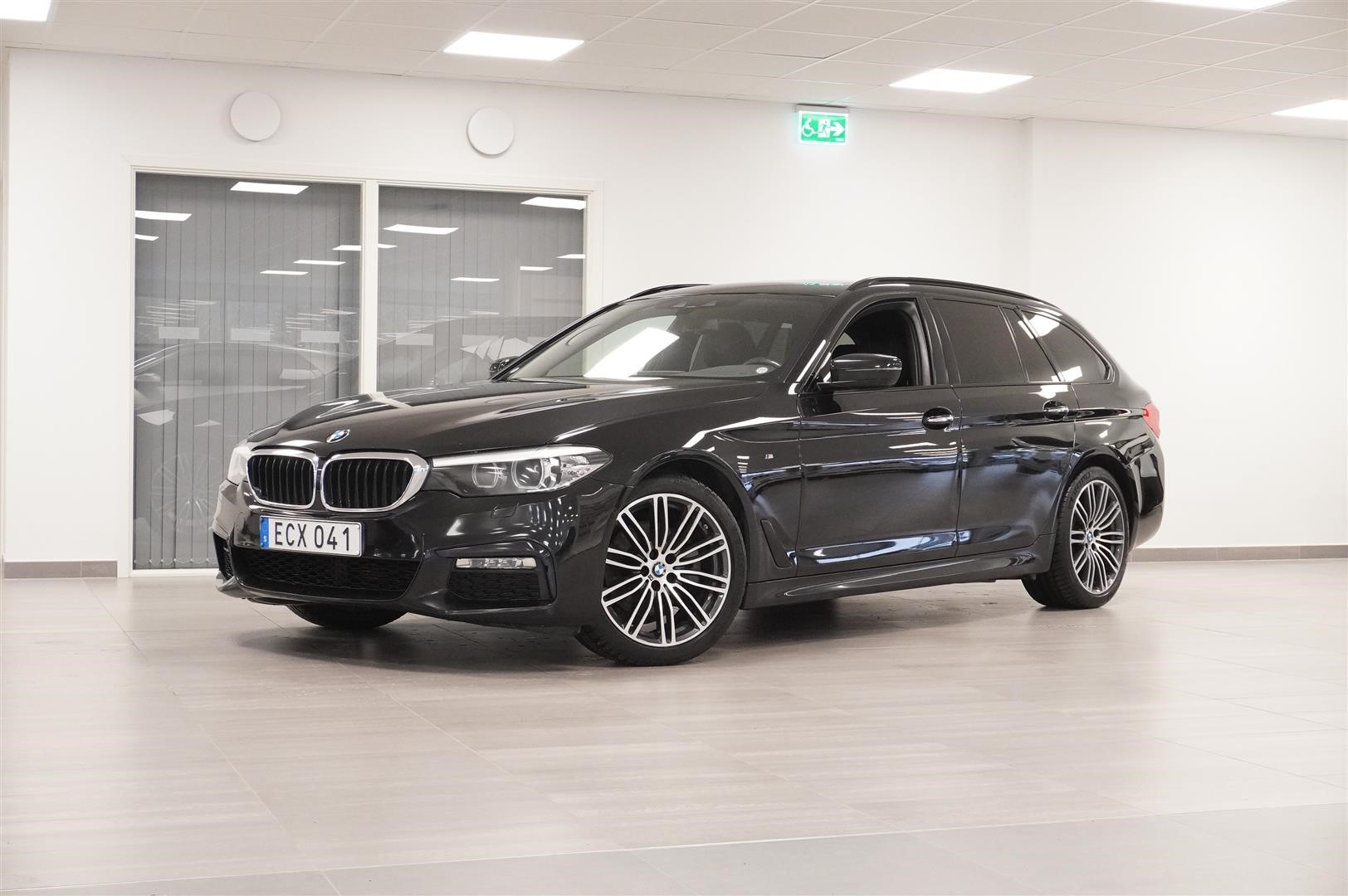 Touring M-Sport Pano Värmare Drag 2.99% Ränta