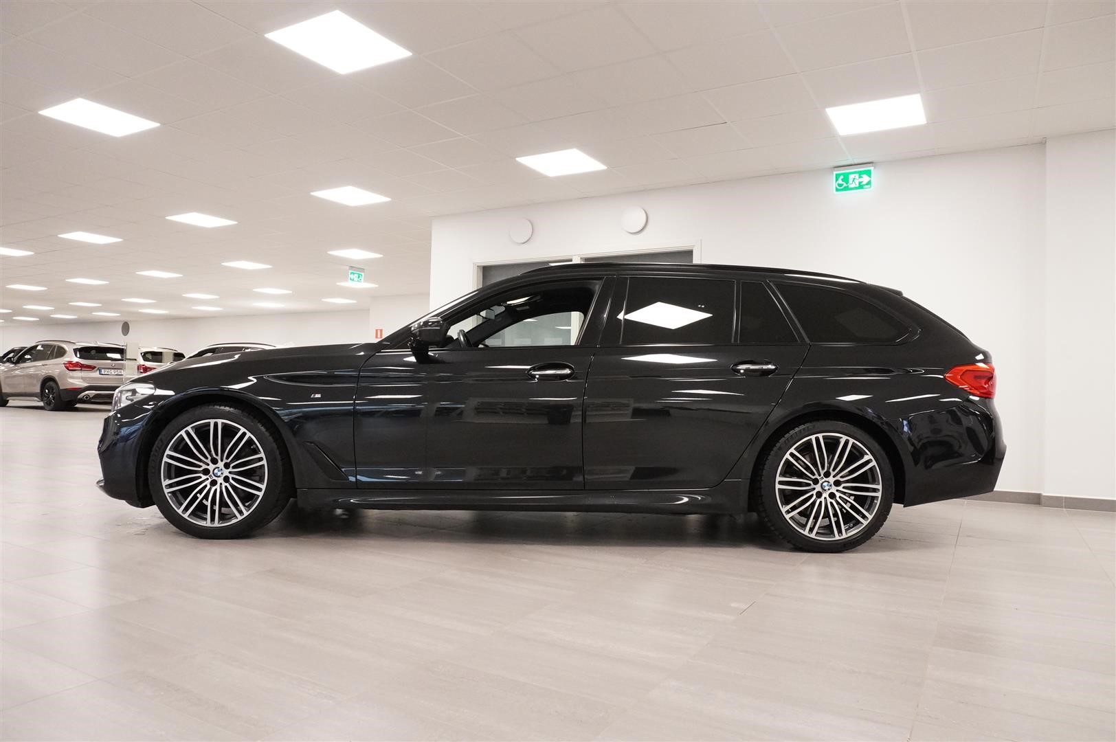 Touring M-Sport Pano Värmare Drag 2.99% Ränta_2