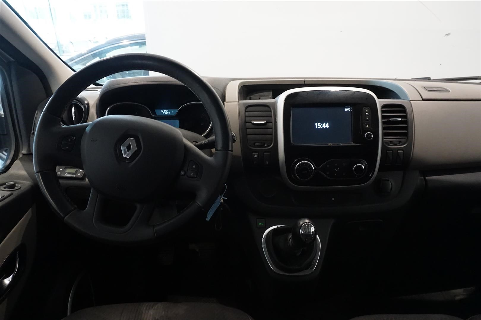 Renault Trafic 1.6 dCi Skåp Drag Navi 6-Sits 125hk_6