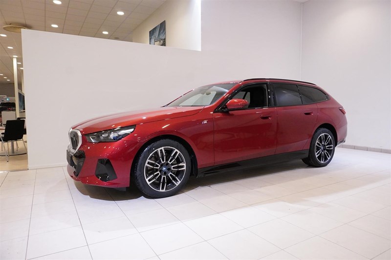 Edrive Touring M Sport Active Launch Ed Drag_3