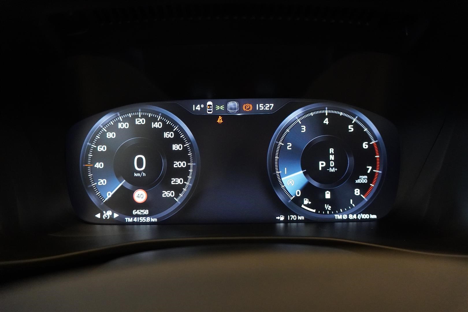 B4 AWD Geartronic Momentum Adv Blis Drag_10