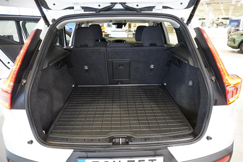 B4 AWD Geartronic Momentum Adv Blis Drag_16