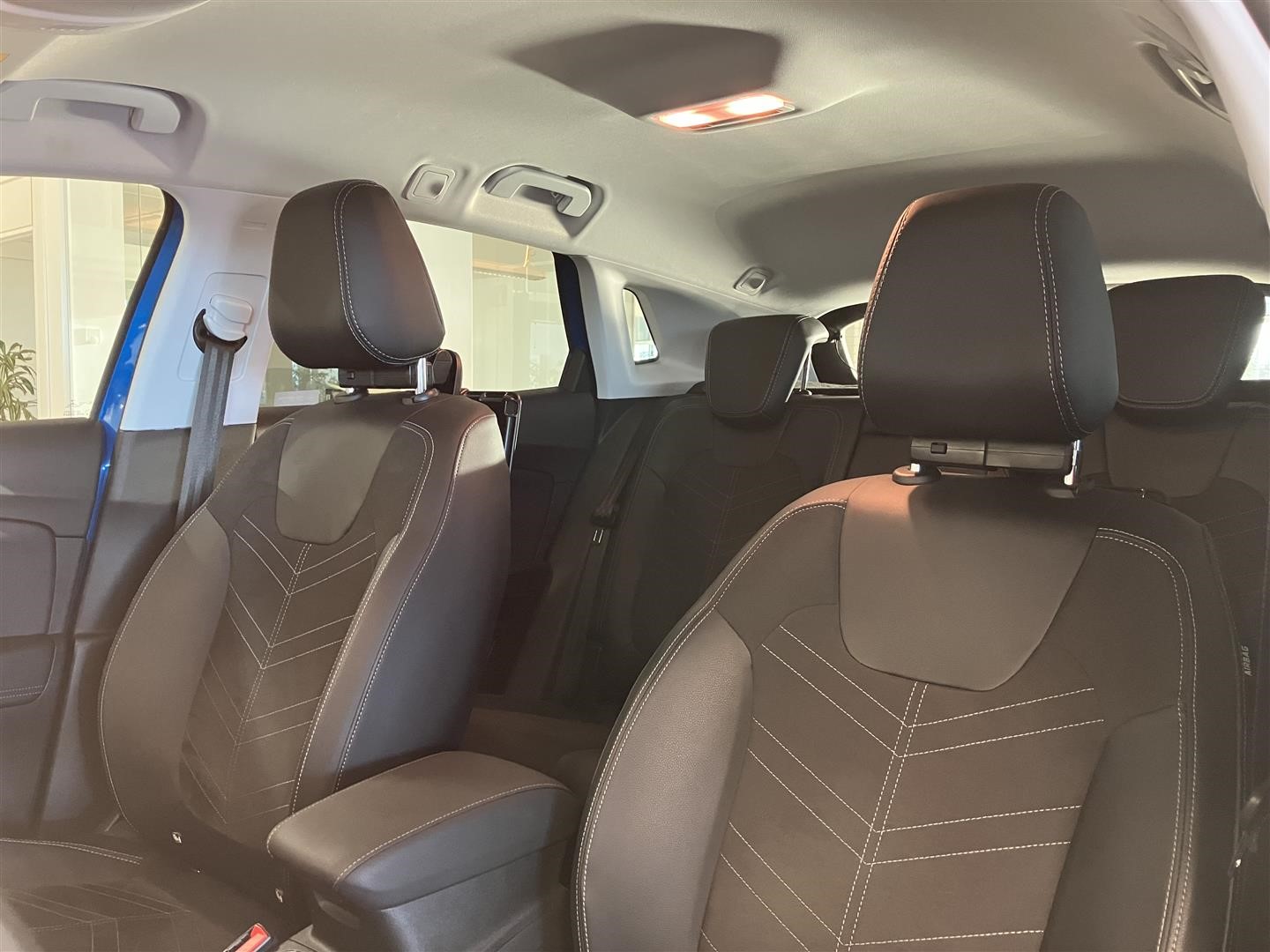 Hybrid4 300hk AWD Ultimate Drag Kamera Nav 2.99%_13