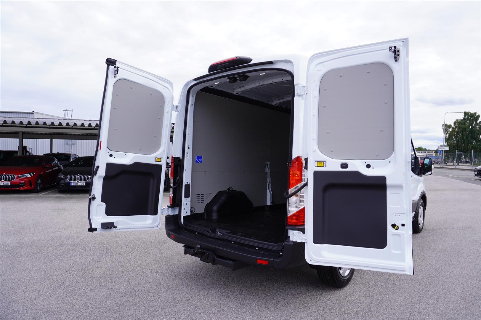 Skåp Trend 350 L3 2.0l Ecoblue 165 hk 8AT FWD_6
