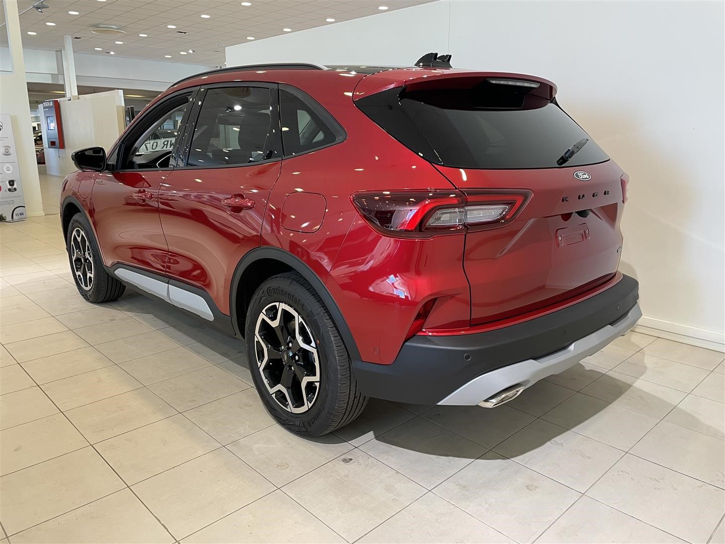 Active X 2.5 Plug-In Hybrid FWD 243hk Business Edition_5