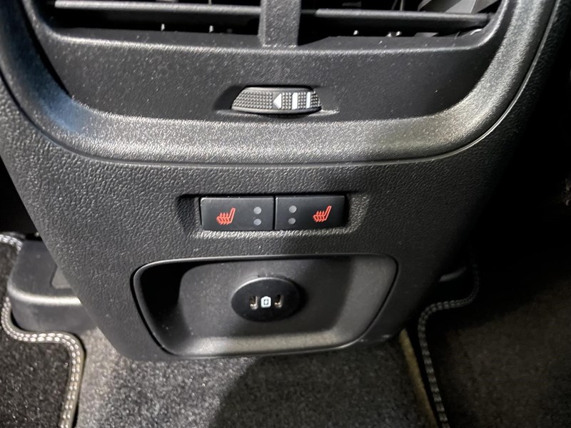 Active X 2.5 Plug-In Hybrid FWD 243hk Business Edition_11