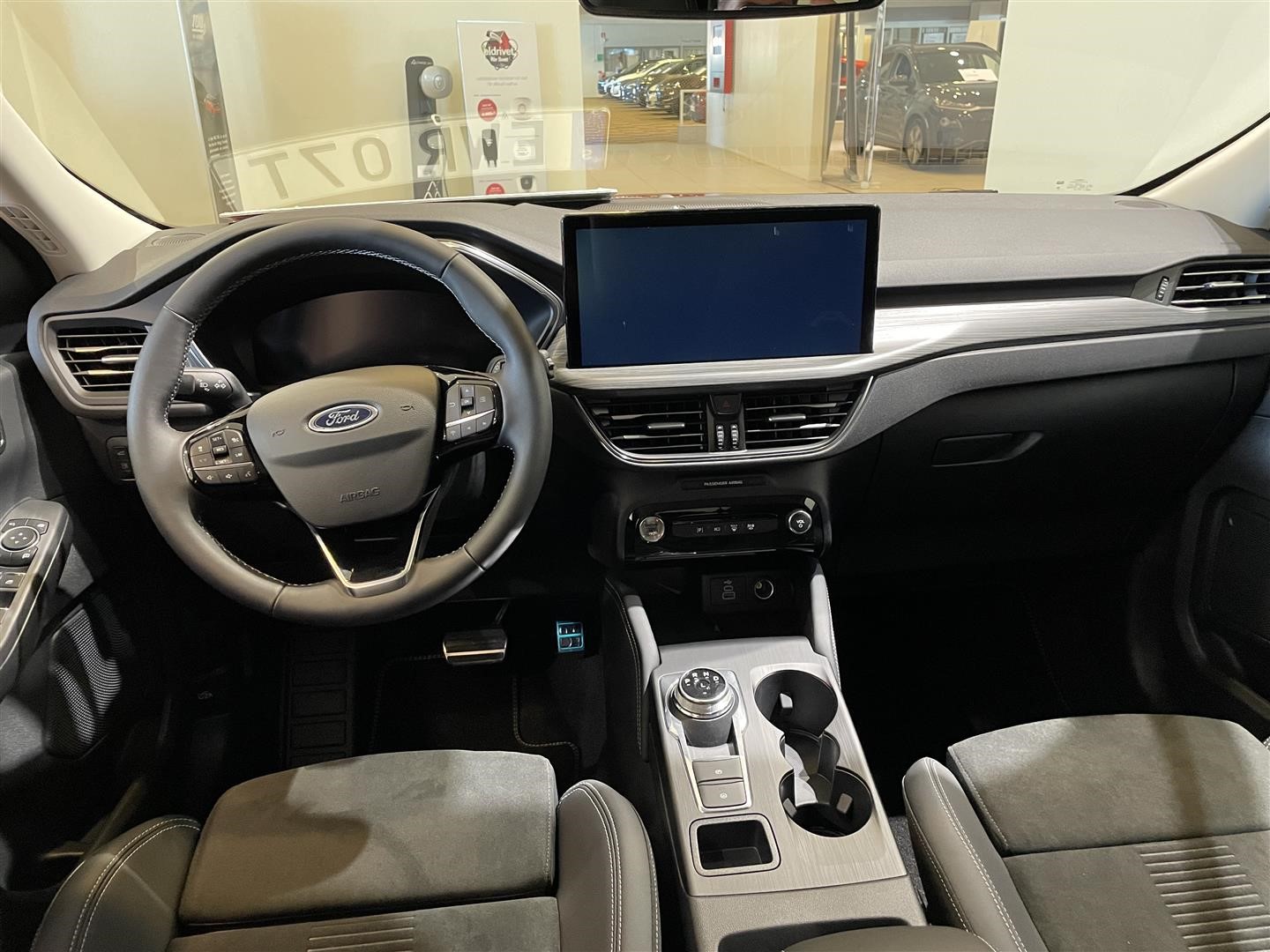 Active X 2.5 Plug-In Hybrid FWD 243hk Business Edition_12