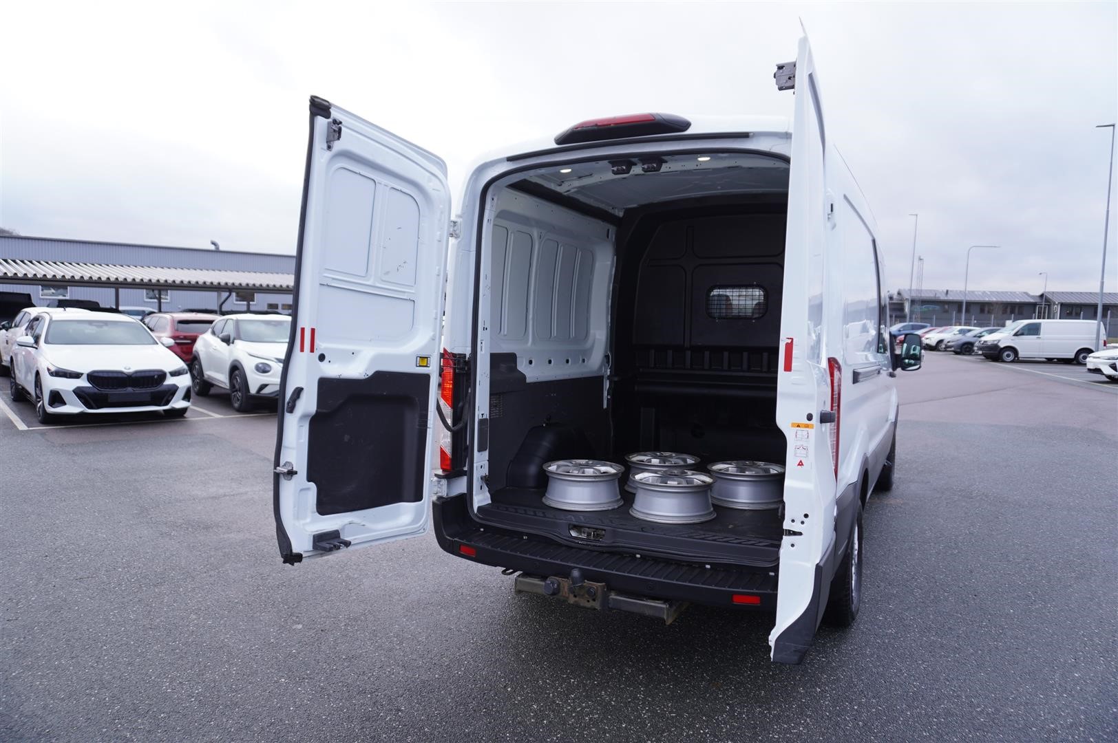 350 Crew Van 5-Sits 2.0 Ecoblue Manuell 130hk 5-Sits Leasbar_15