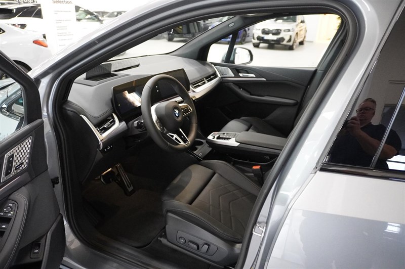 Tourer M Sport Innovation Comfort DAP Drag_1