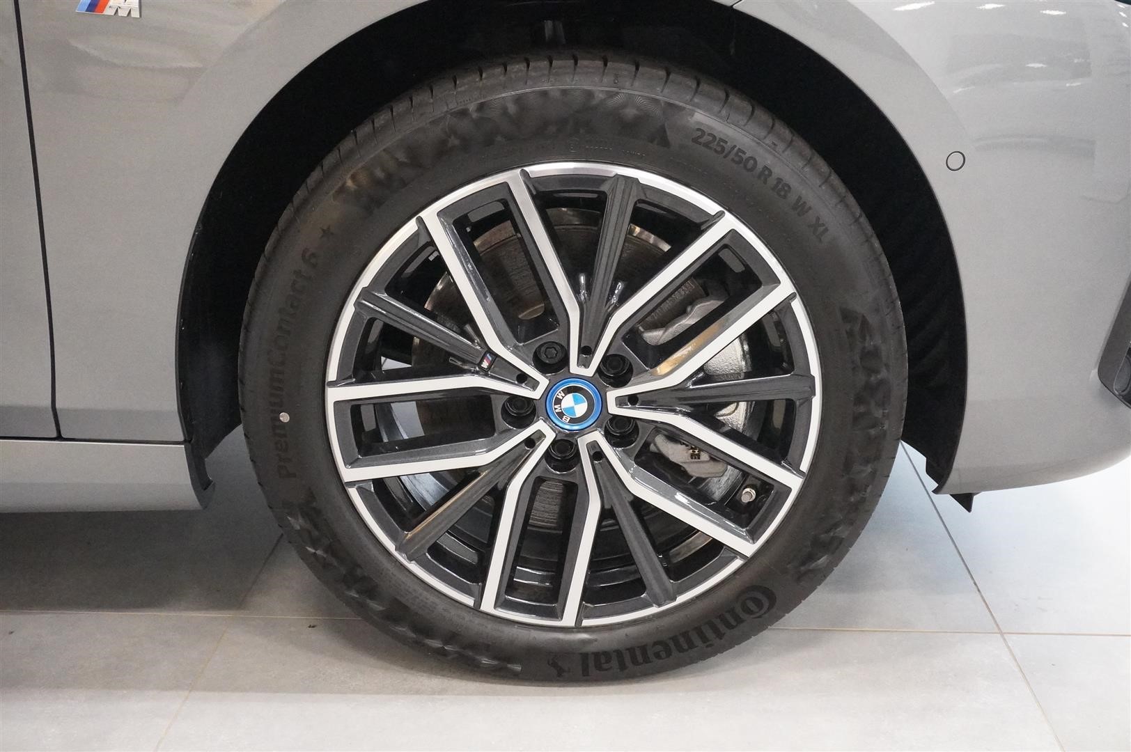 Tourer M Sport Innovation Comfort DAP Drag_13