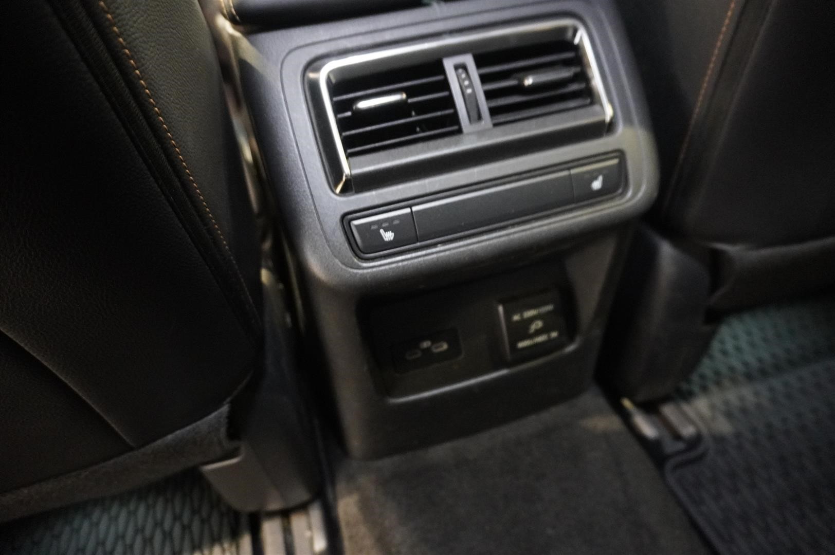 PHEV AWD Homura Drag_6