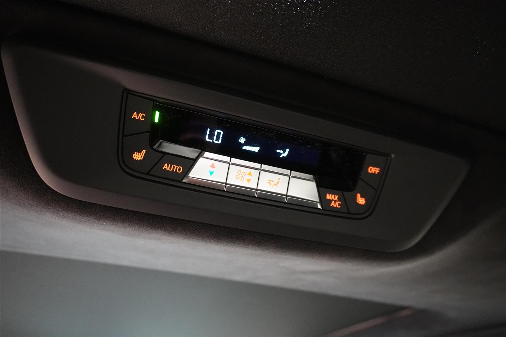 M60i xDrive Exclusive Comfort Bw Drag_16