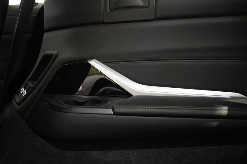 M60i xDrive Exclusive Comfort Bw Drag_18