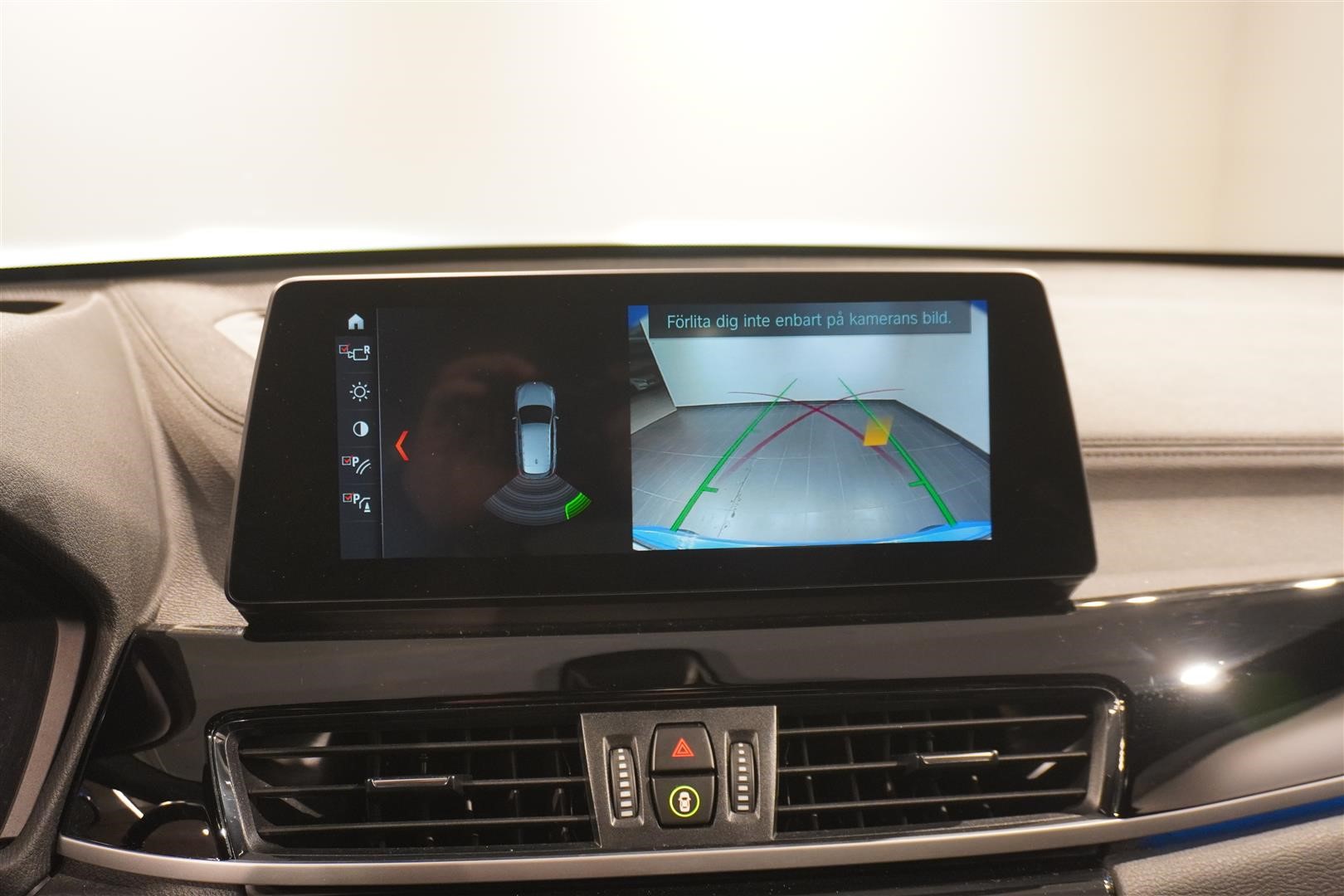 xDrive25e M Sport Navi Kamera 18”_15