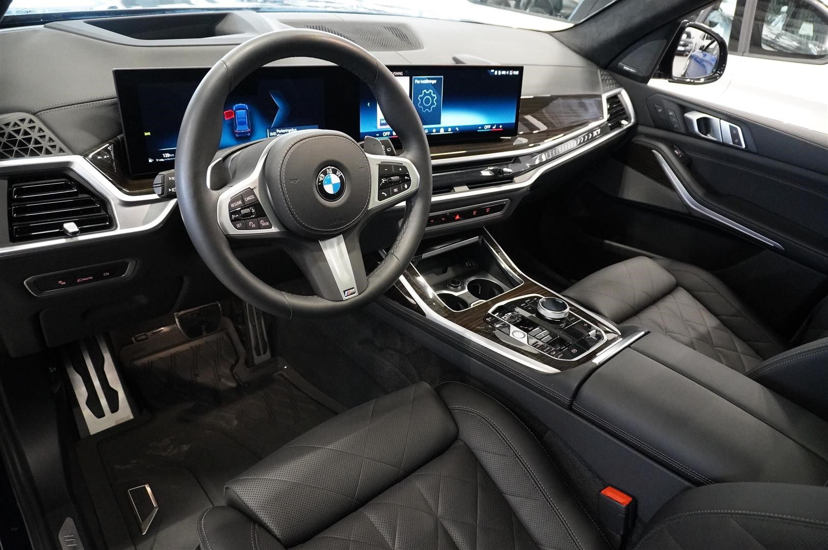 xDrive 40i M-Sport Pro Panorama Massage Värmare_6