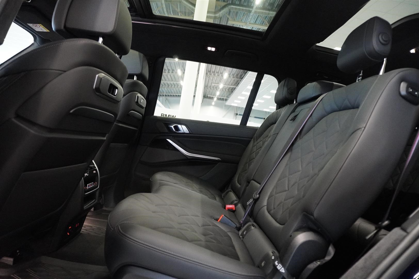 xDrive 40i M-Sport Pro Panorama Massage Värmare_11