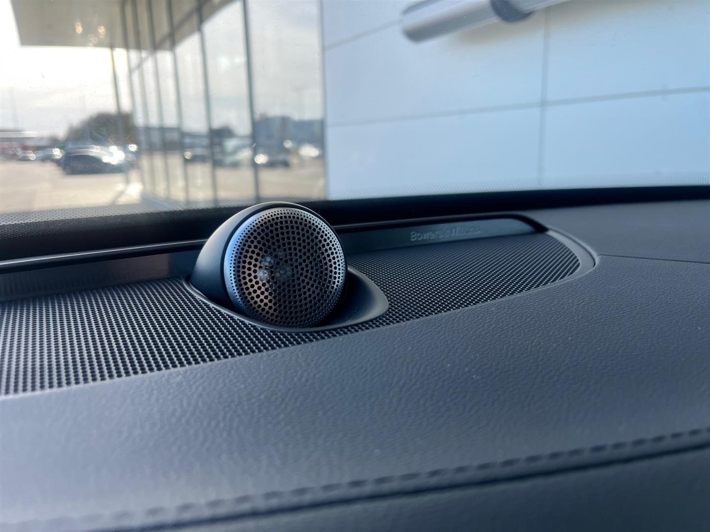 B5 AWD Ultimate Bowers&wilkins Orrefors 360 Adaptiv HUD_4
