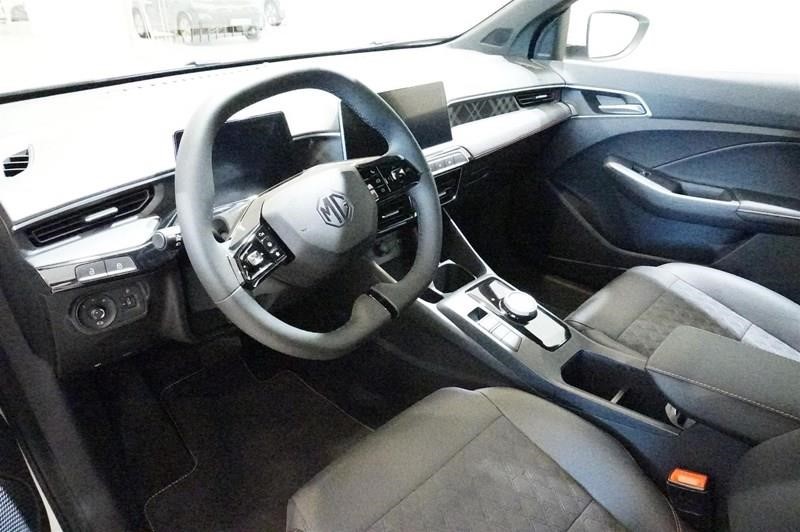 Mg3 Lux HEV 1.5 AT_1