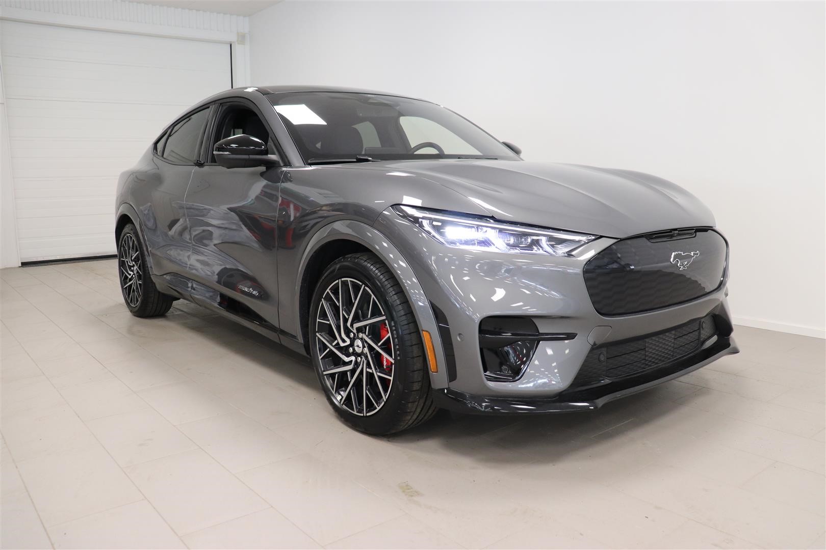 GT AWD Long Range