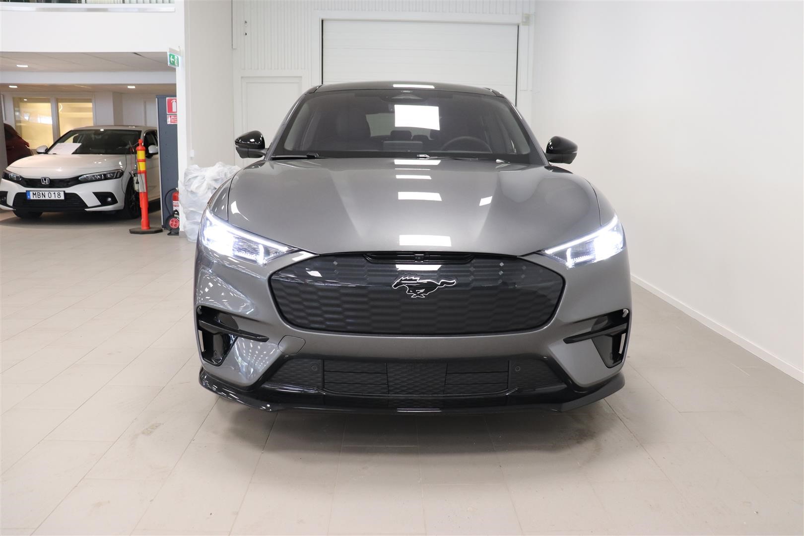 GT AWD Long Range_1