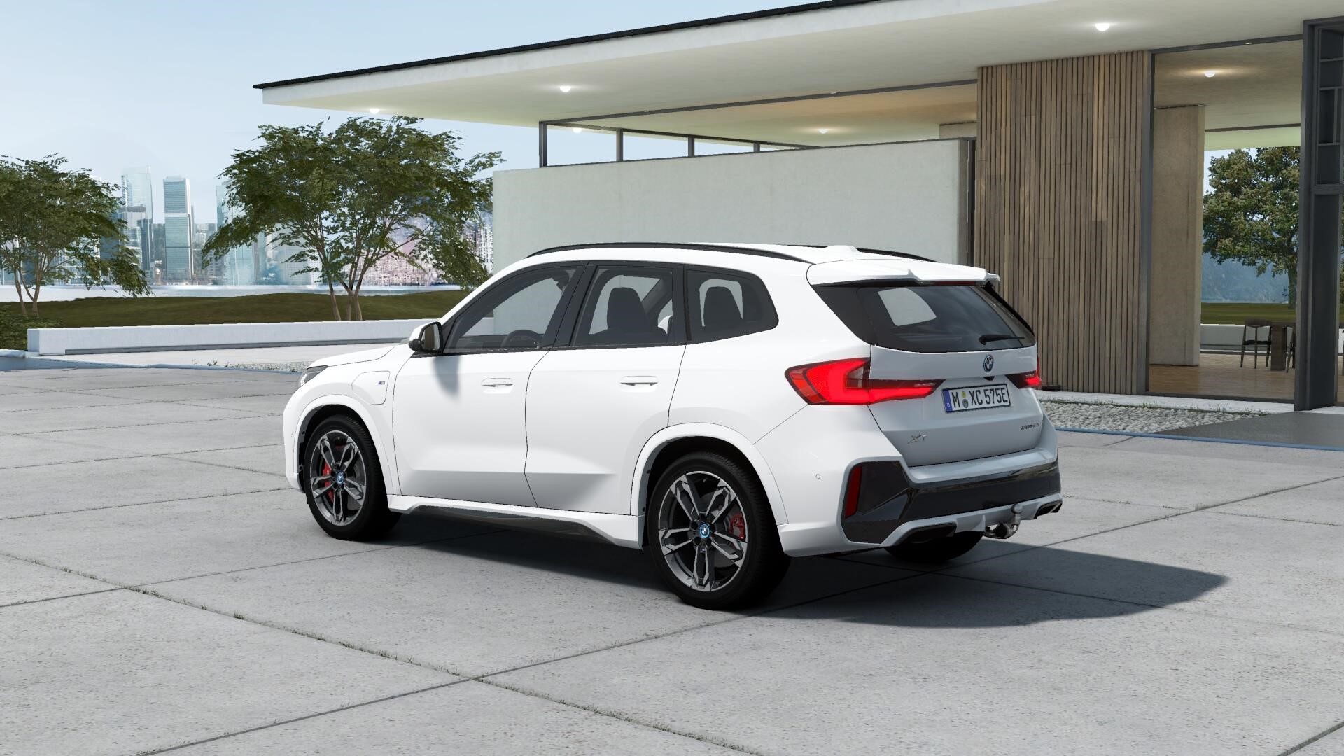 xDrive25e M Sport Pro Business Ed Drag HUD_1