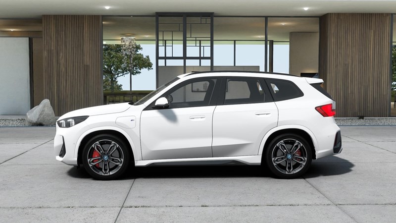 xDrive25e M Sport Pro Business Ed Drag HUD_3