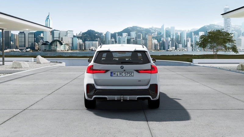 xDrive25e M Sport Pro Business Ed Drag HUD_4