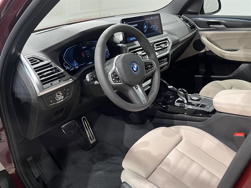 xDrive30e M Sport Innovation DAP El-Stol H K Drag_3