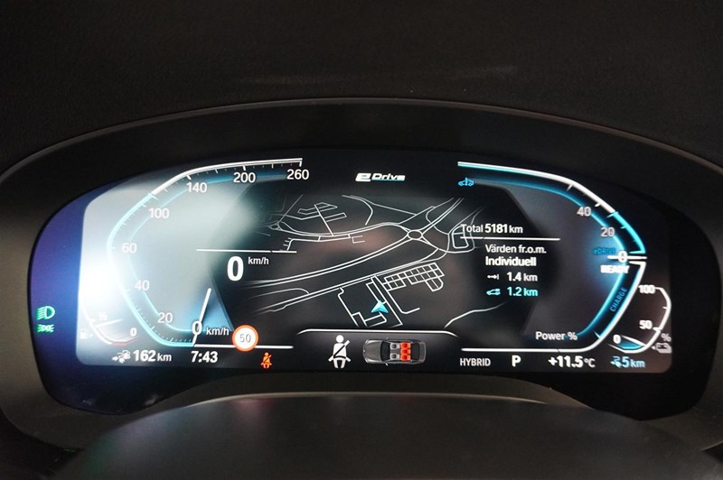 Sedan M-Sport Dragkrok Navigation HiFi Parking Assist_8