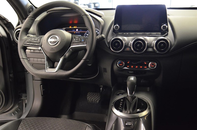 Nissan Juke Hybrid DIG-T 143 hk AMT N-Connecta Tech Pack Navi My23.5_10