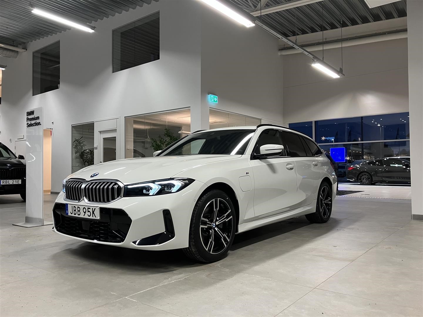 Touring M Sport Active Launch Ed Drag Aktiv Fartpilot HiFi