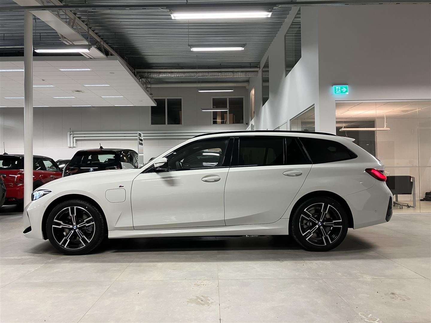 Touring M Sport Active Launch Ed Drag Aktiv Fartpilot HiFi_2