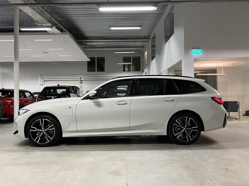 Touring M Sport Active Launch Ed Drag Aktiv Fartpilot HiFi_2