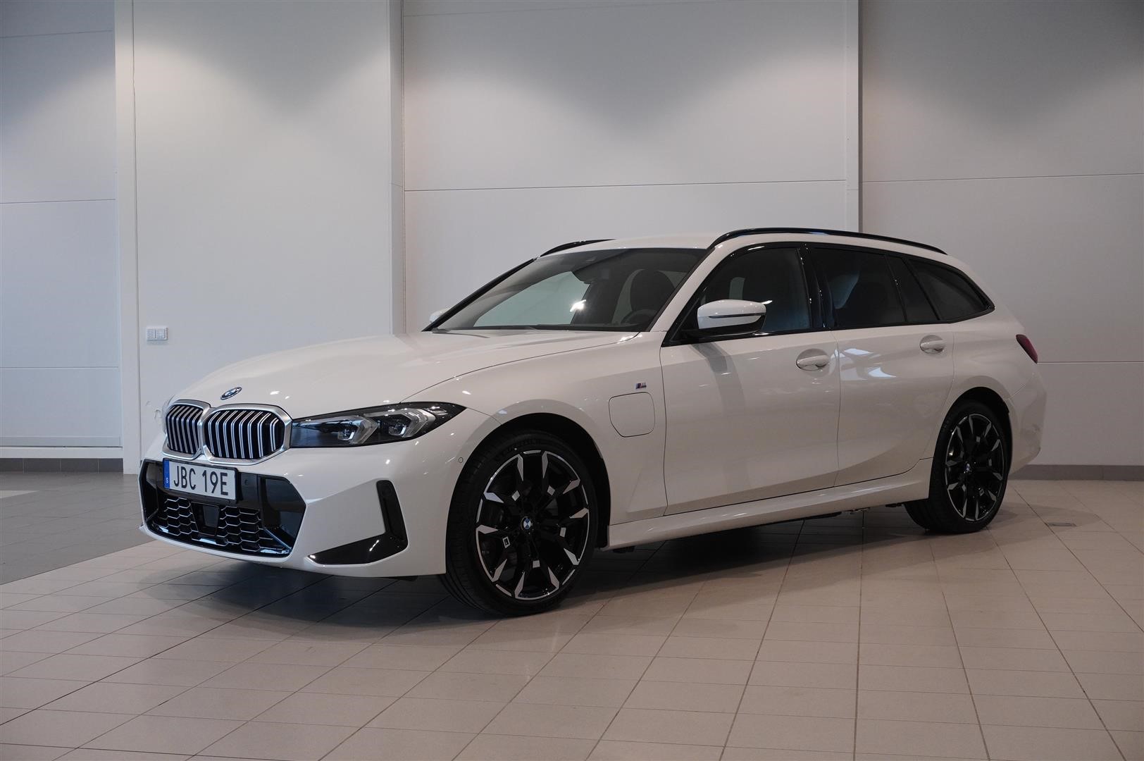 Touring M Sport Active Launch Ed Aktiv Fartpilot Drag
