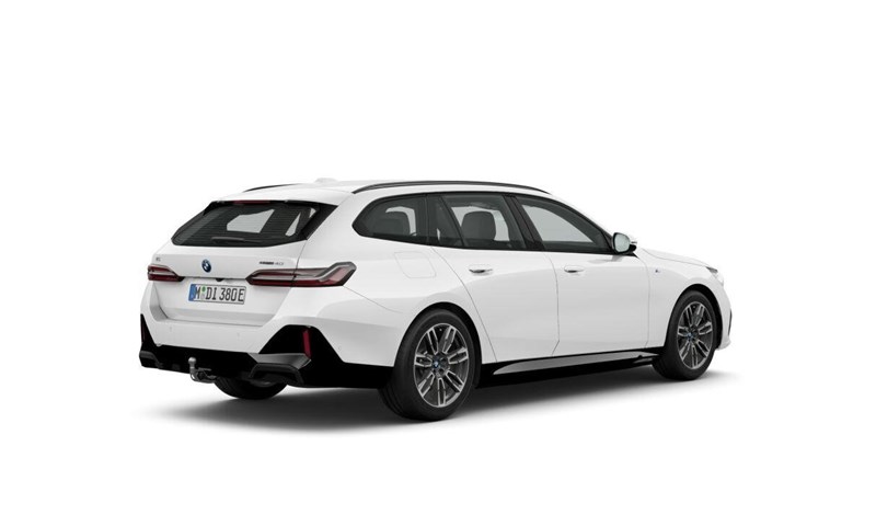 Touring M Sport Active Launch Ed Drag_1