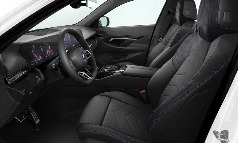 Touring M Sport Active Launch Ed Drag_3