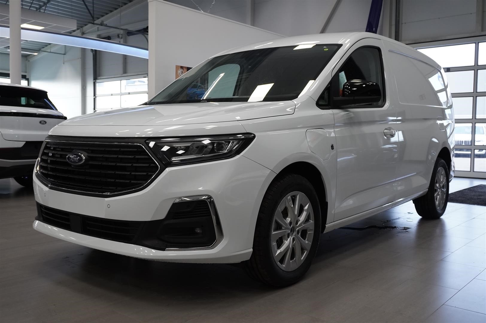 Skåp L2 Limited 1.5 EcoBoost Plug-In 110kw 150hk 6AT