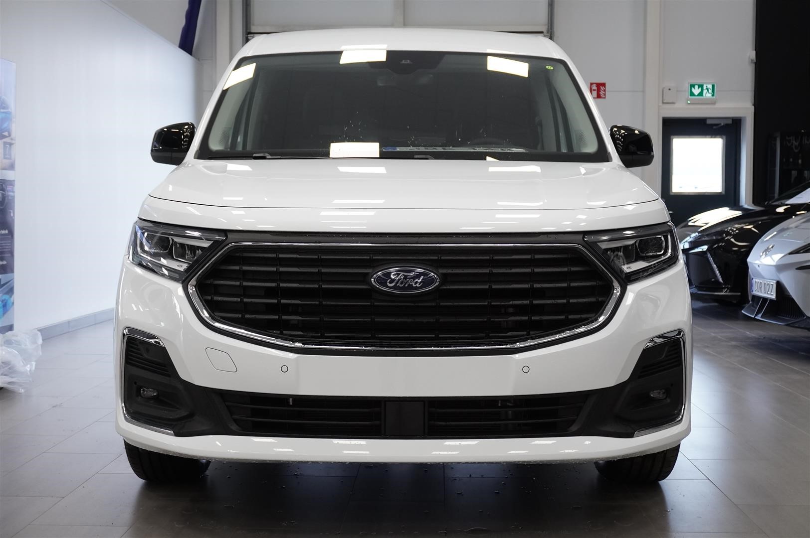 Skåp L2 Limited 1.5 EcoBoost Plug-In 110kw 150hk 6AT_3