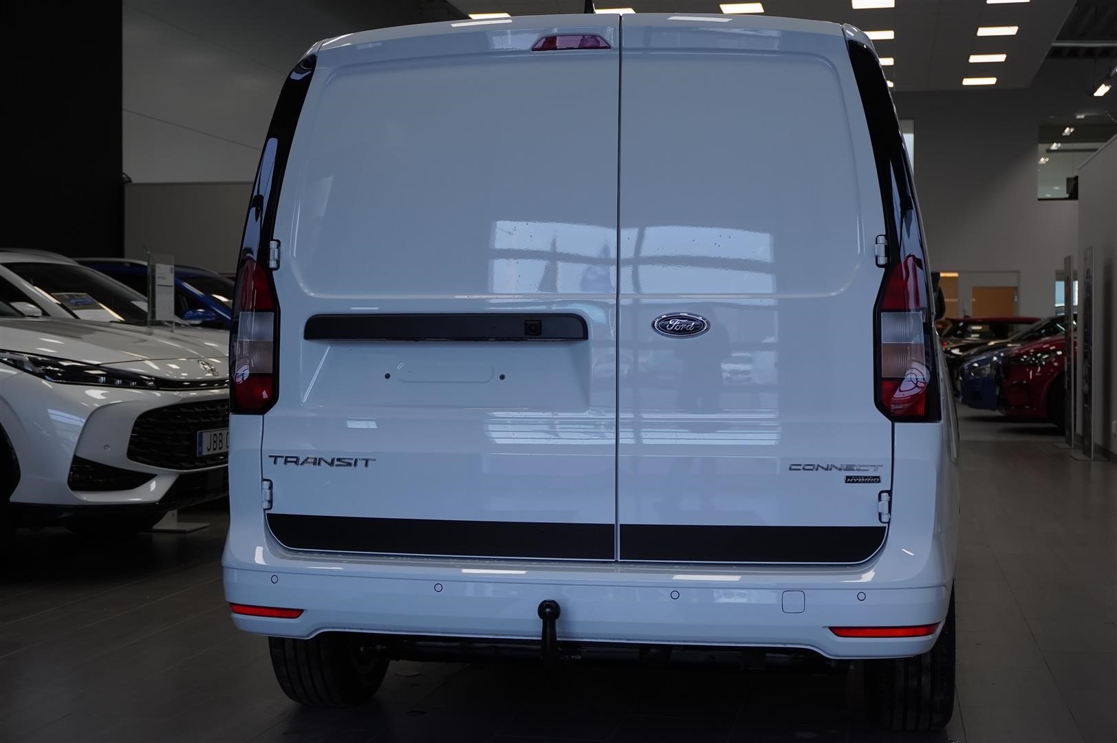 Skåp L2 Limited 1.5 EcoBoost Plug-In 110kw 150hk 6AT_4