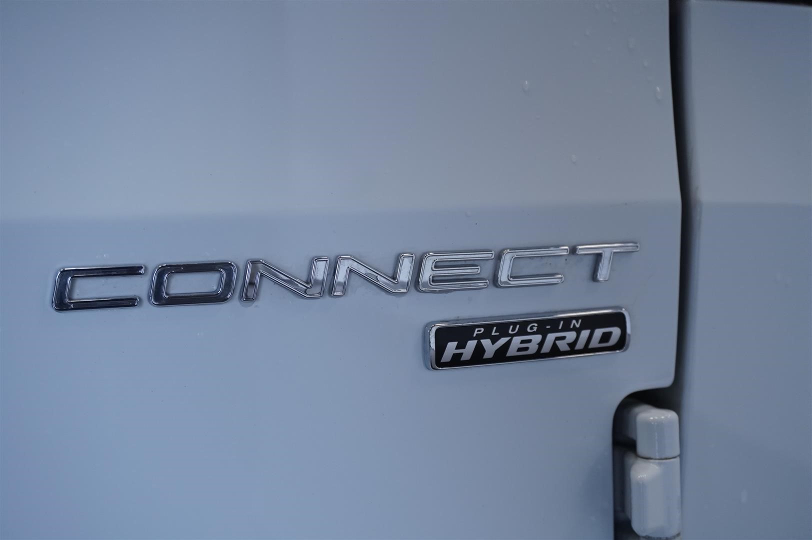 Skåp L2 Limited 1.5 EcoBoost Plug-In 110kw 150hk 6AT_5