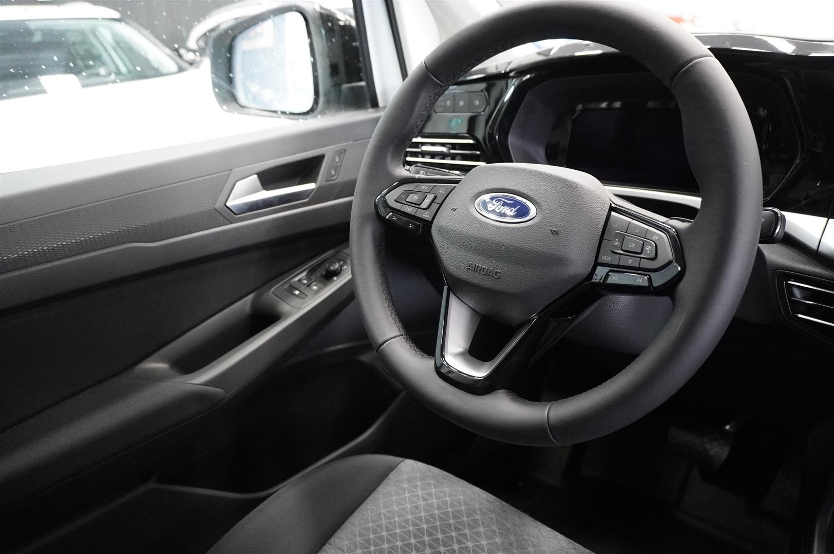 Skåp L2 Limited 1.5 EcoBoost Plug-In 110kw 150hk 6AT_9
