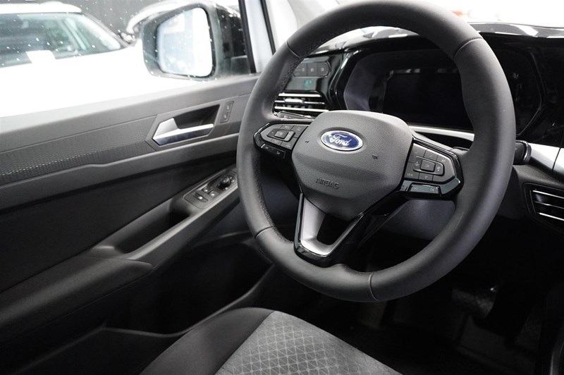 Skåp L2 Limited 1.5 EcoBoost Plug-In 110kw 150hk 6AT_9