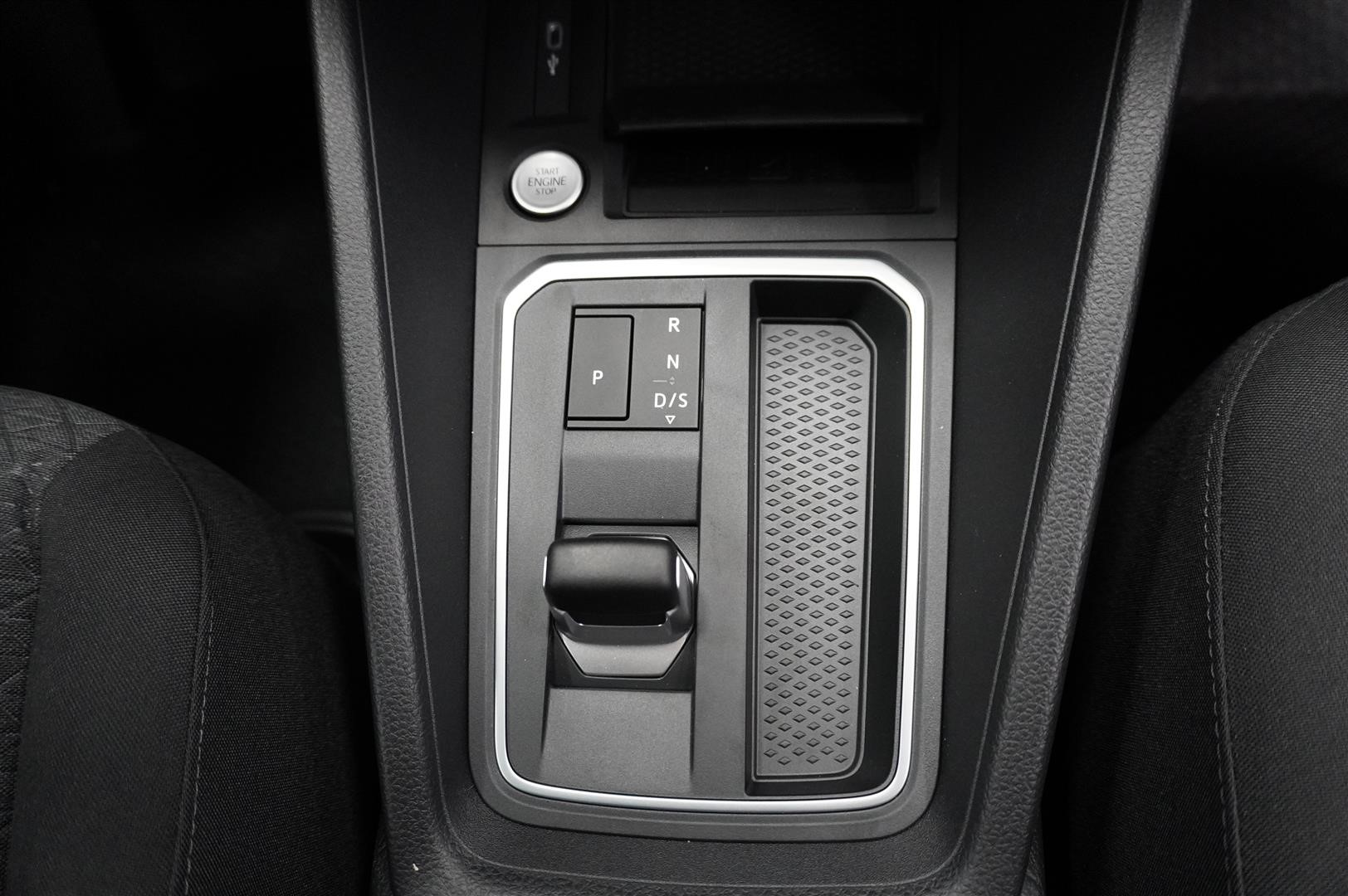 Skåp L2 Limited 1.5 EcoBoost Plug-In 110kw 150hk 6AT_13