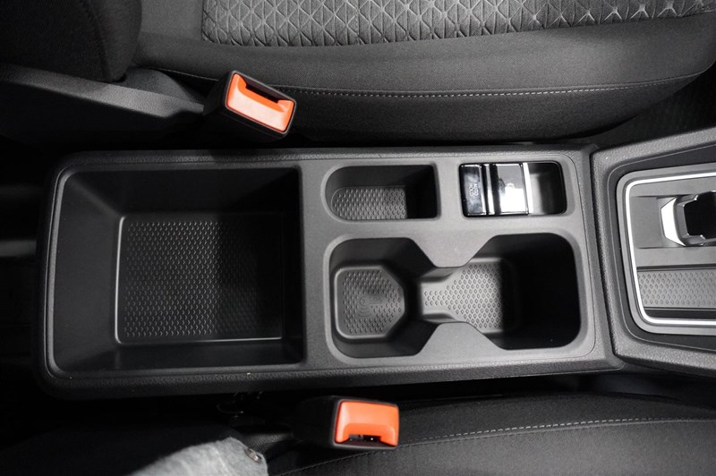 Skåp L2 Limited 1.5 EcoBoost Plug-In 110kw 150hk 6AT_14