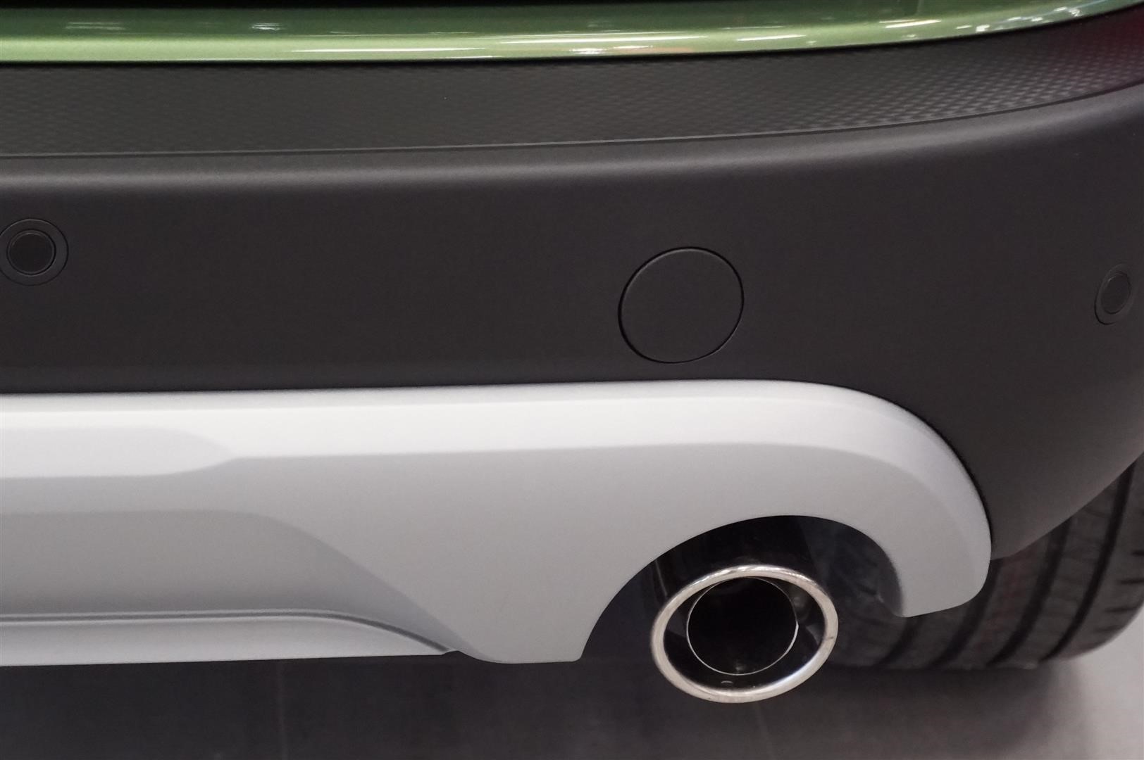 Titanium 2.5 Plug-In Hybrid FWD 243hk CVT_9