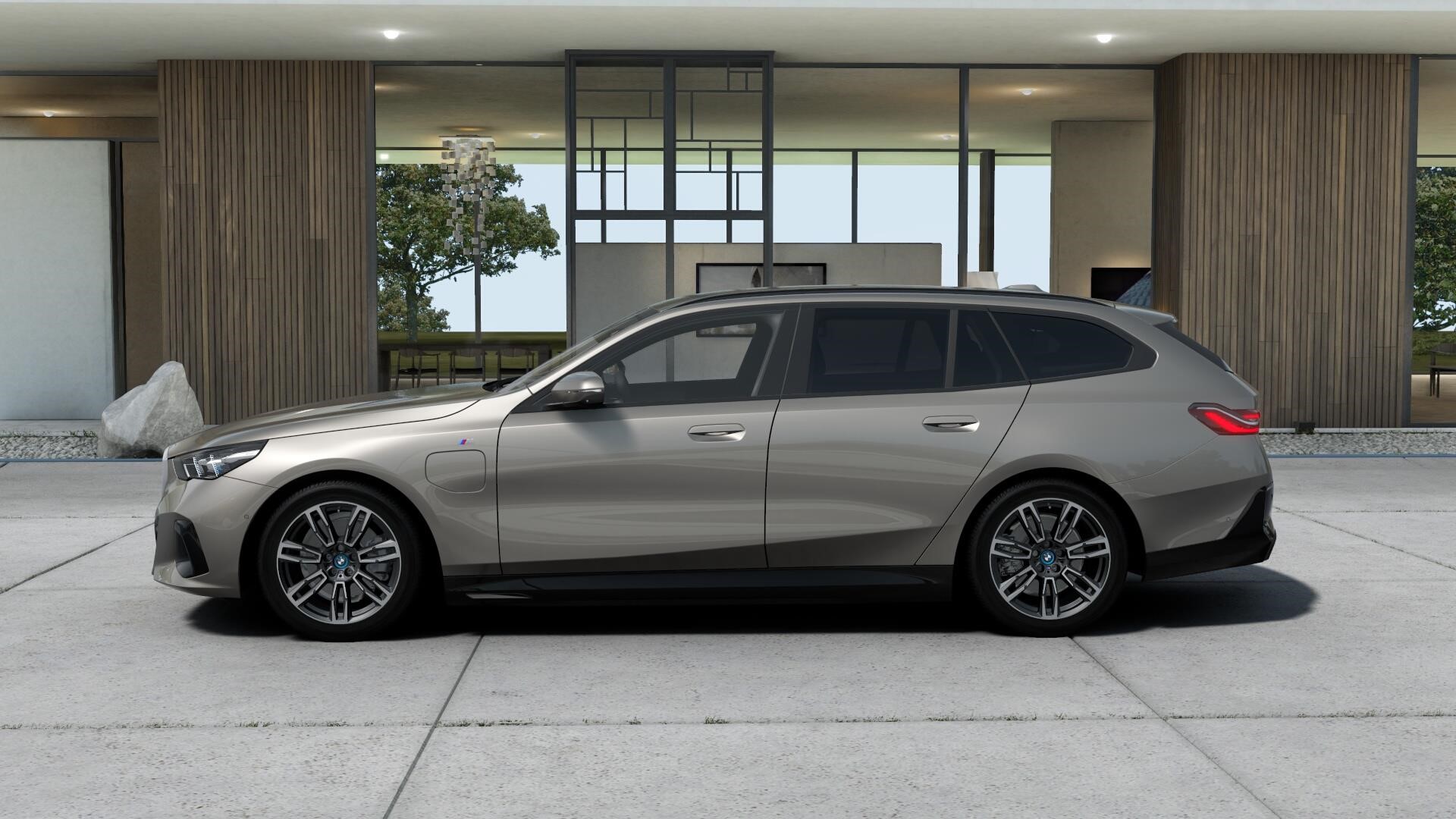 Touring M Sport Business Ed Drag DA Pro HiFi_3