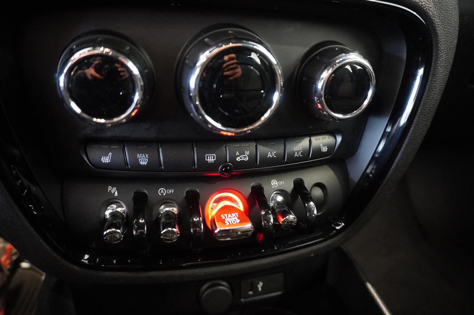 Essential Automat Drag LED PDC_8
